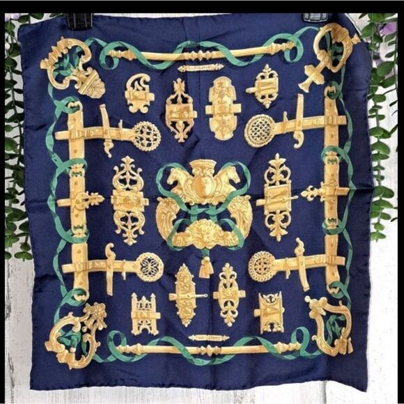 Hermes Carre Mini Silk Scarf Multicolor NEW IN BOX Authentic GIFTABLE - Picture 1 of 11